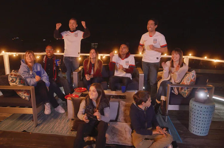 10 Tips in Choosing Your Right Backyard Projector