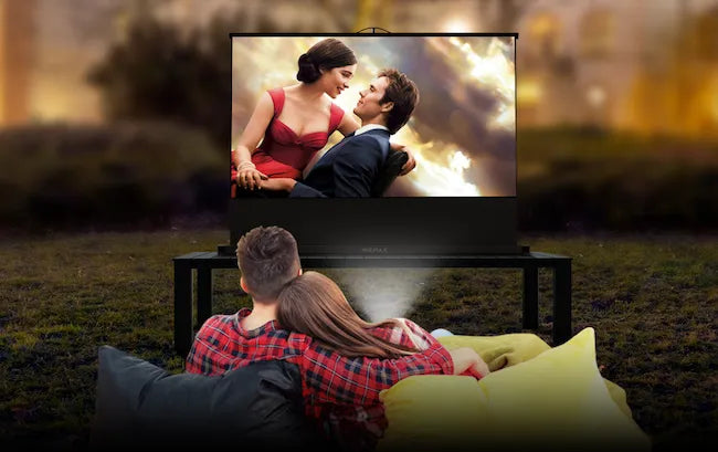 How to Choose Your Ideal Outdoor Projector Screen